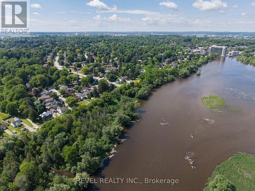 17 Flynn Avenue, Cambridge, ON 