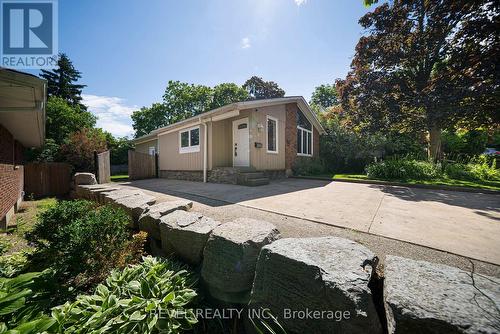 17 Flynn Avenue, Cambridge, ON 
