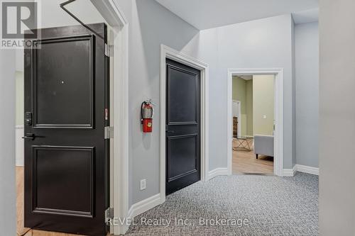 2 - 10 QUEEN STREET , Niagara-on-the-Lake (Town), Ontario L0S 1J0 5