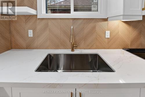 101 Houghton Avenue S, Hamilton, ON 