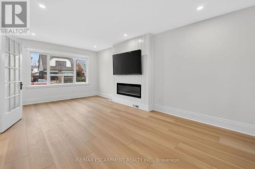 101 Houghton Avenue S, Hamilton, ON 