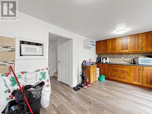 6 Upton Crescent, Guelph, ON 