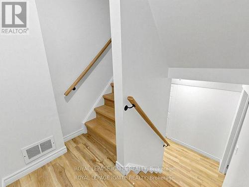 6 Upton Crescent, Guelph, ON 