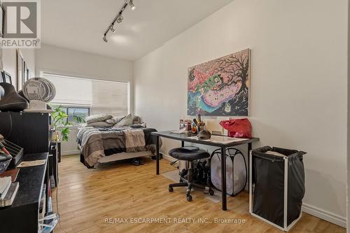 20 Barton Street E, Hamilton, ON 