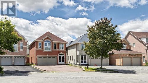 84 SAPPHIRE DRIVE  Richmond Hill, ON L4S 2E6