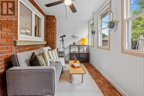 1215 Emperor Avenue, Ottawa, ON 