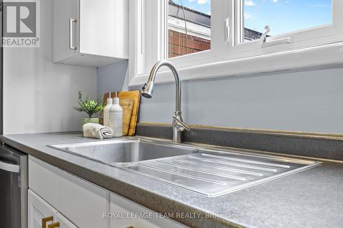 1215 Emperor Avenue, Ottawa, ON 