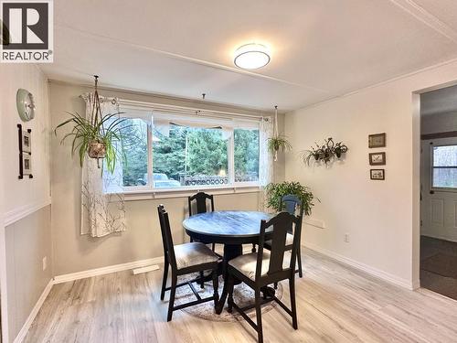 310 Mountain View Road, Mcbride, BC - Indoor Photo Showing Dining Room