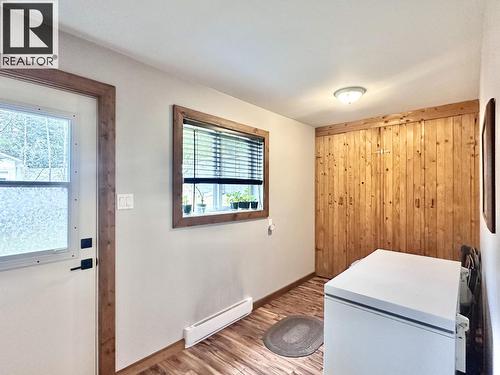 310 Mountain View Road, Mcbride, BC - Indoor Photo Showing Other Room