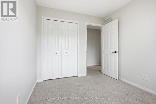 92 Inverkip Avenue, Ottawa, ON 