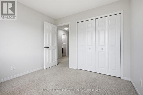 92 Inverkip Avenue, Ottawa, ON 