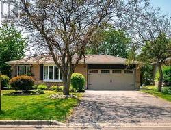 BSMT - 27 STORNOWAY CRESCENT Markham, ON L3T 3X8