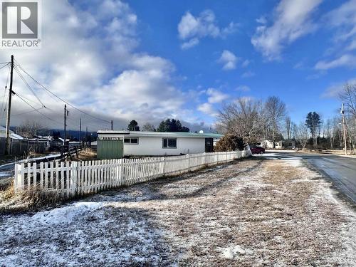1085 3Rd Avenue, Valemount, BC 