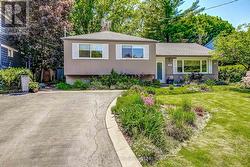 556 TRAFFORD CRESCENT Oakville (Wo West), ON L6L 3T3