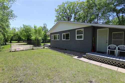 21 Lilac Avenue, Dunnottar, MB 