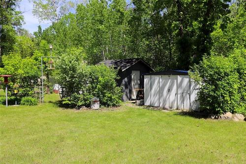 21 Lilac Avenue, Dunnottar, MB 