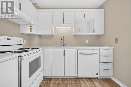 Kitchen - Second Floor - 80 Rothbury Crescent, Ottawa, ON 