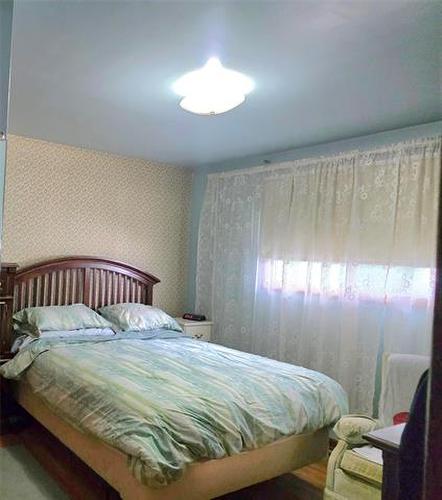 406 Cork Ave, Winnipeg, MB 