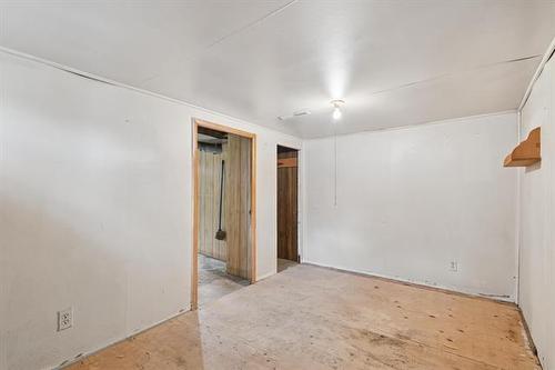 337 1St St, Morris, MB 