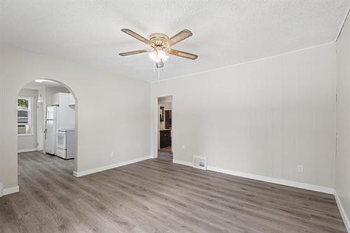 337 1St St, Morris, MB 