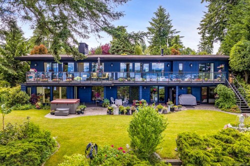 1093 Ash St, Campbell River, BC 