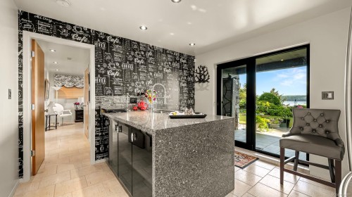 1093 Ash St, Campbell River, BC 