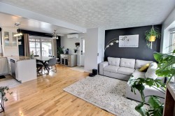 Salon - 