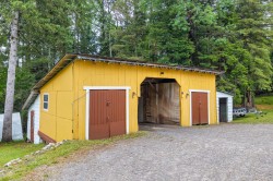 Garage - 