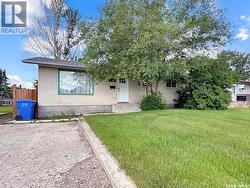 1321 108th STREET North Battleford, SK S9A 2B6