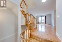 7 MARSHVIEW AVENUE  Aurora, ON L4G 7W2