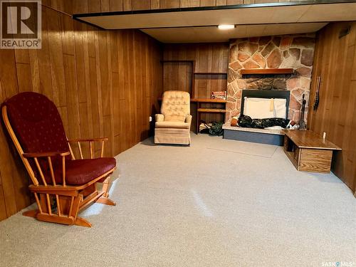 201 3Rd Street E, Ponteix, SK 