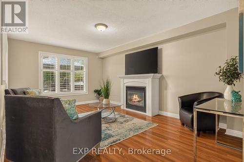 72 Etherington Crescent, Hamilton, ON 