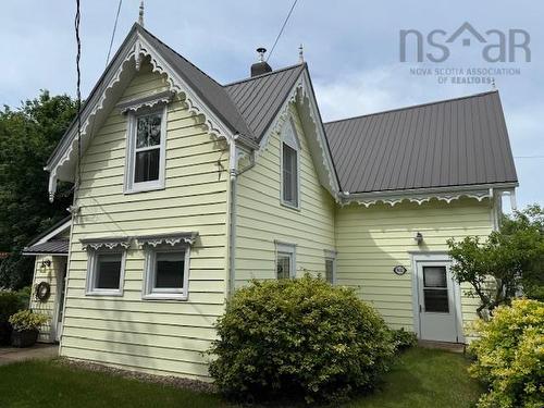 9682 Highway 221, Canning, NS 