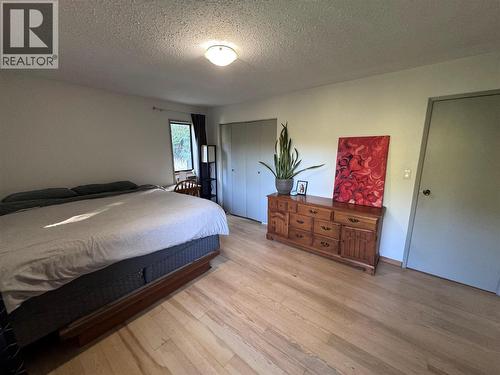 725 3 Highway, Cascade, BC 