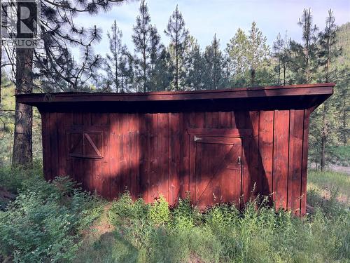 725 3 Highway, Cascade, BC 