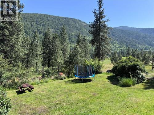725 3 Highway, Cascade, BC 
