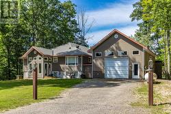 40 POLISH AVENUE Penetanguishene, ON L9M 1W7