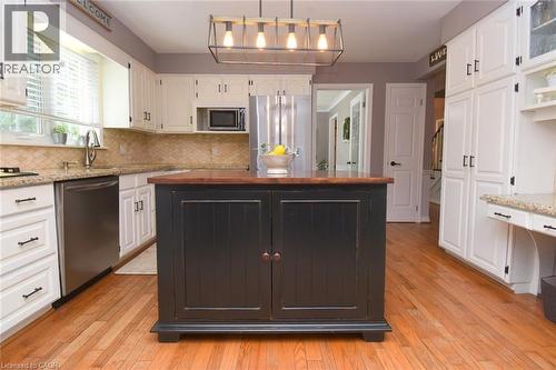 24 Shaw Street, Caledonia, ON 