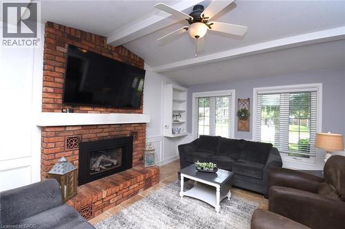 24 Shaw Street, Caledonia, ON 