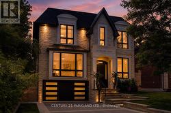 141 CHURCHILL AVENUE  Toronto, ON M2N 1Z3