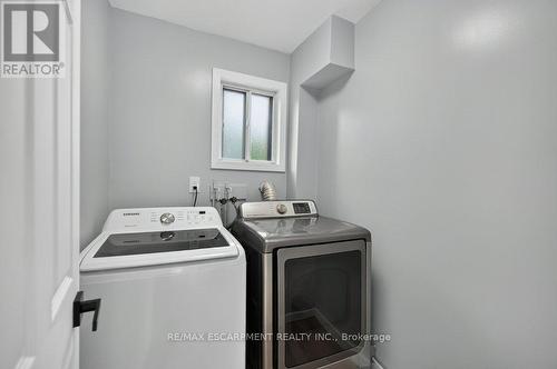 21 East Bend Avenue N, Hamilton, ON 