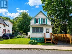 36 TIMOTHY AVENUE  Cornwall, ON K6J 1K5