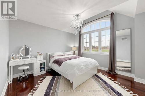 32 Nicort Road, King, ON 