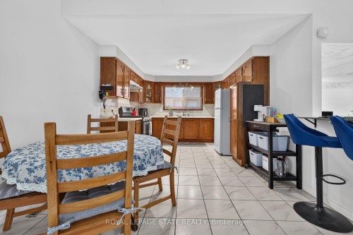 15 Ellen Avenue, Hamilton, ON 