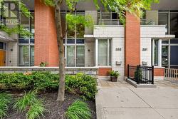 353 MCLEOD STREET  Ottawa, ON K2P 1A2
