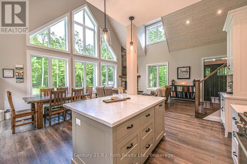 3082 Fairgrounds Road, Severn, ON 
