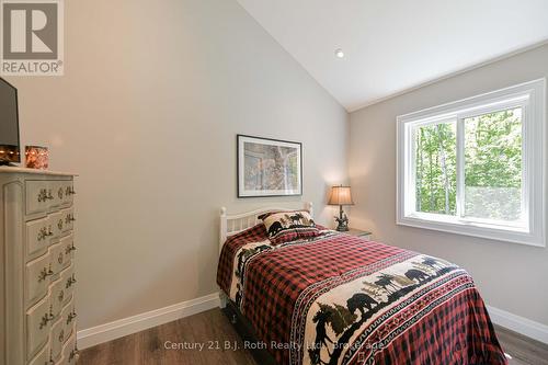 3082 Fairgrounds Road, Severn, ON 