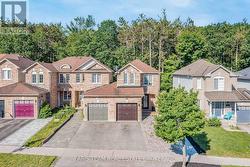 44 HAWTHORNE CRESCENT  Barrie, ON L4N 9Y7