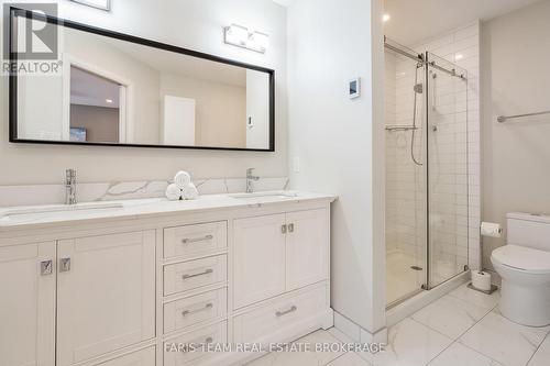 44 Hawthorne Crescent, Barrie, ON 