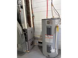 Brand new furnace. Hot water tank 2023 - 